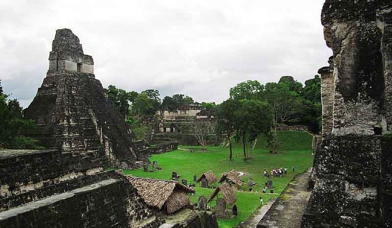 Templo del Jaguar, Parque Nacional de Tikal (Guatemala) - Bruno Girin | namasteviajes.com