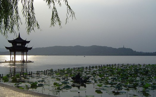 Lago Oesta, Hangzhou (China) - Nat Krause | namasteviajes.com