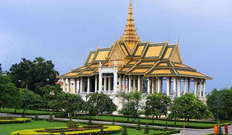Complejo del Palacio Real, Phnom Penh (Camboya) - AJ Oswald, Creative Commons Attribution-Share Alike 2.0 Generic license | namasteviajes.com